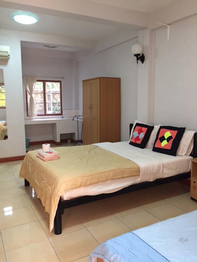 Pikul Apartment Hotel 농카이 외부 사진